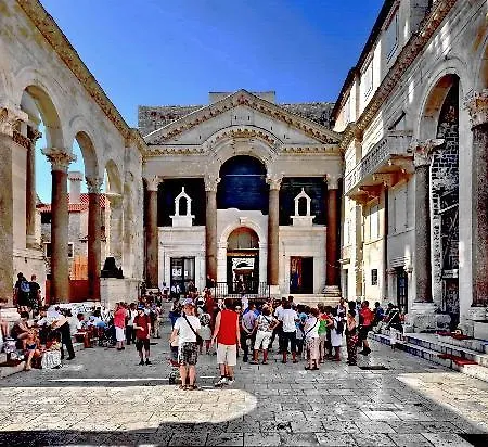 Bed & Breakfast Porta Adriatica 3*