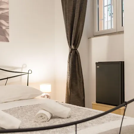 Bed and Breakfast Porta Adriatica 3*