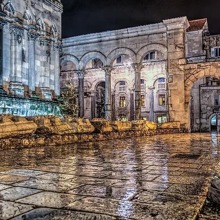 krevet i doručak Porta Adriatica 3*