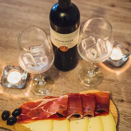 Porta Adriatica 3* Спліт